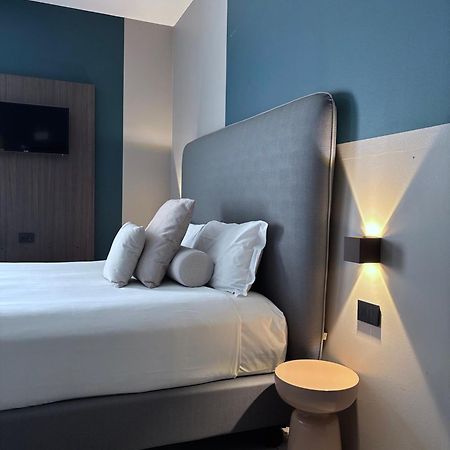 Av Hotel Milano Экстерьер фото