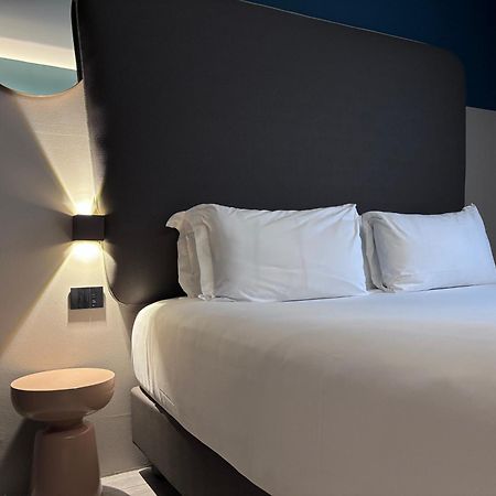 Av Hotel Milano Экстерьер фото