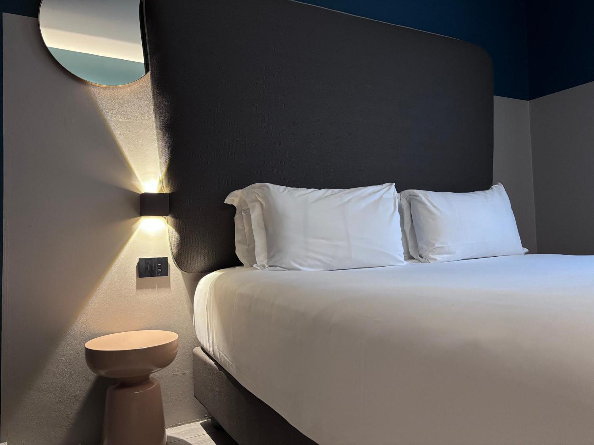Av Hotel Milano Экстерьер фото