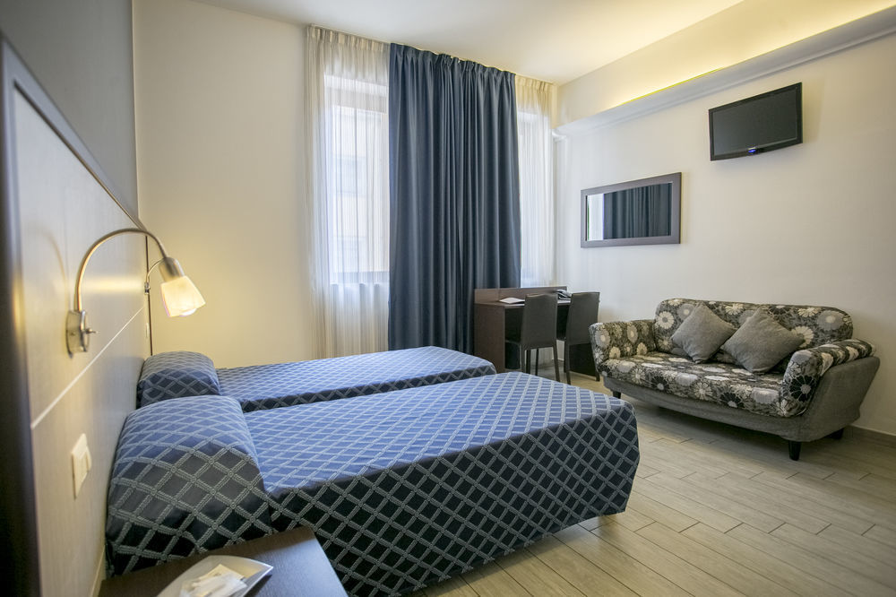 Av Hotel Milano Экстерьер фото